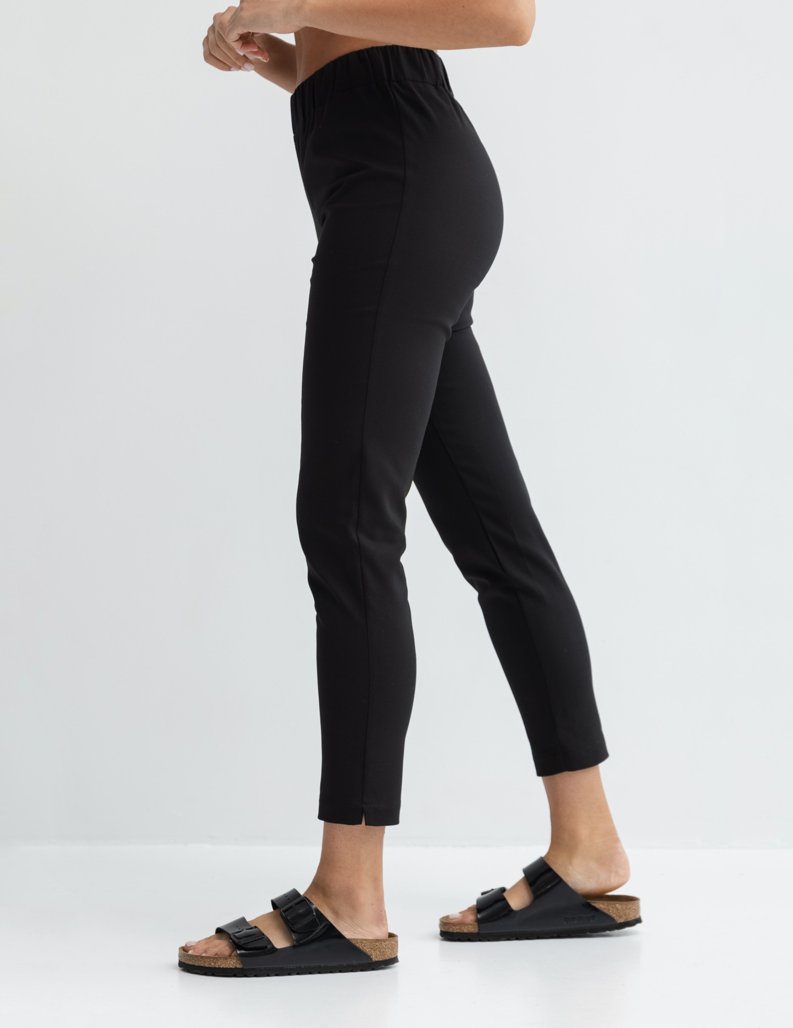 Dámske Lekárske Nohavice Slim Fit- True Black