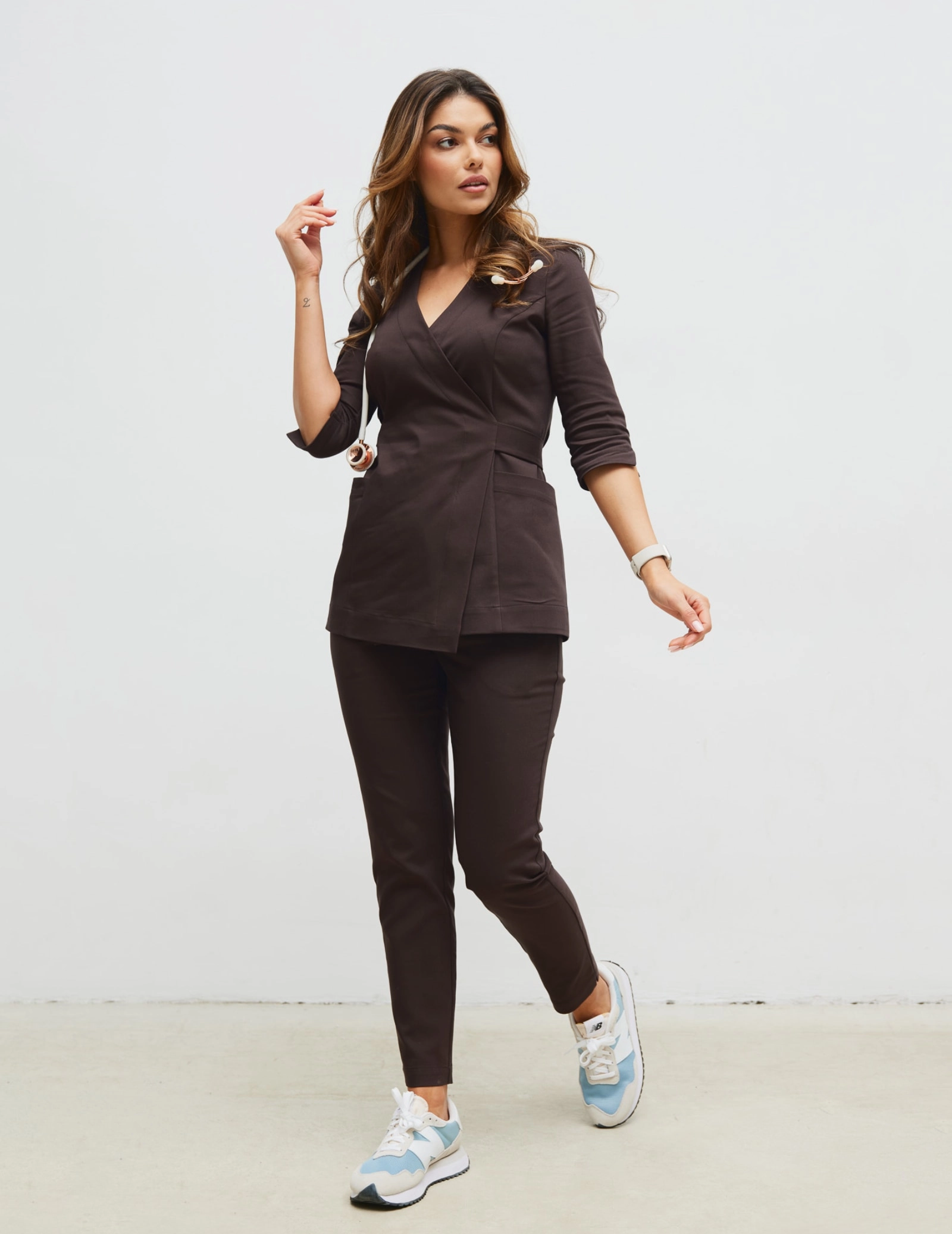 Dámske Lekárske Nohavice Slim Fit- ESPRESSO