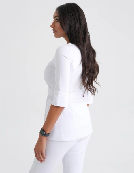 Viazaná lekárska blúzka...