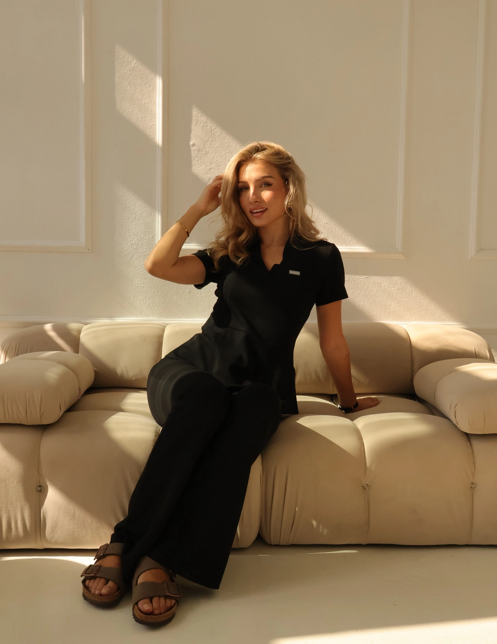 Lekárska Mikina Kori - BLACK