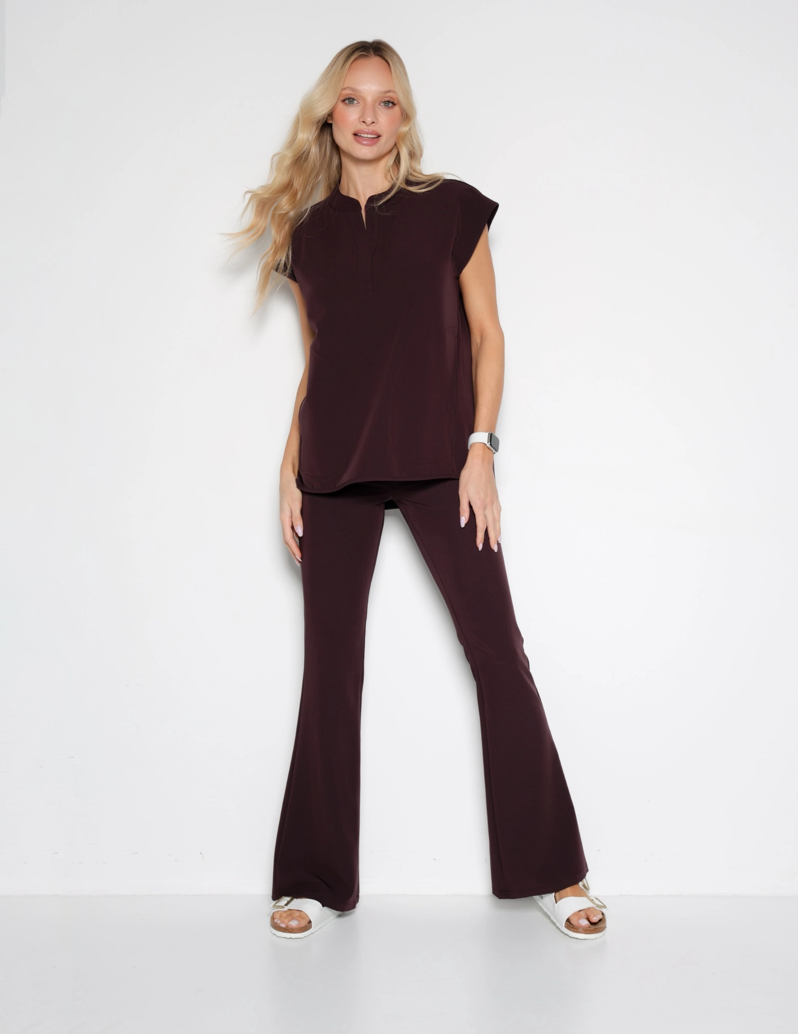 Lekárska Mikina Khloe - DARK CHOCOLATE