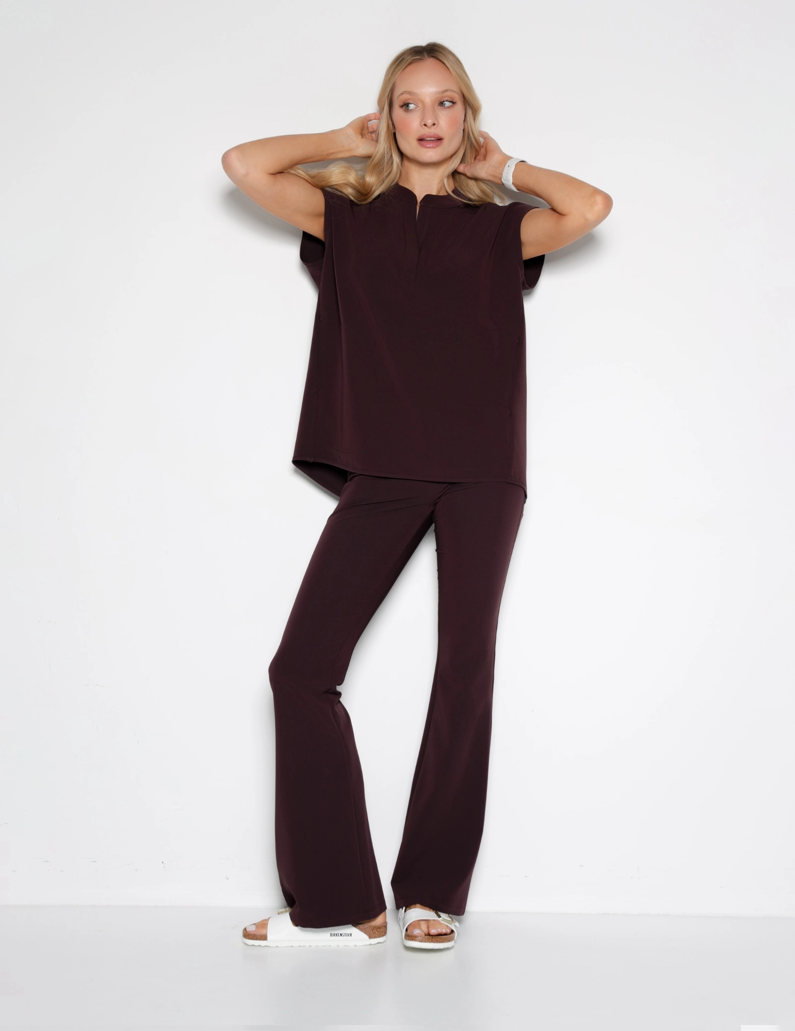 Lekárska Mikina Khloe - DARK CHOCOLATE