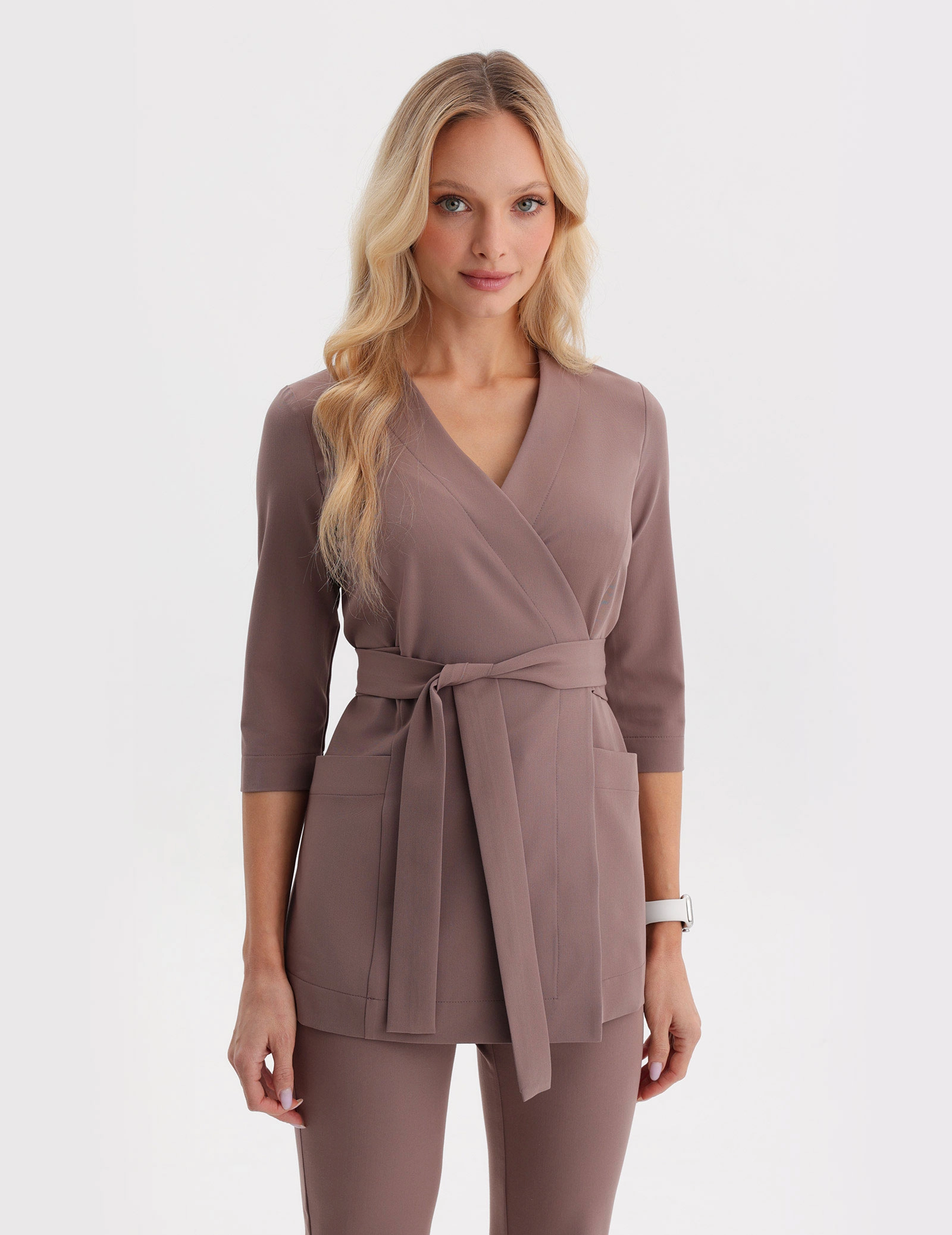 Lekárska Mikina na viazanie Rosalie – MOCHA